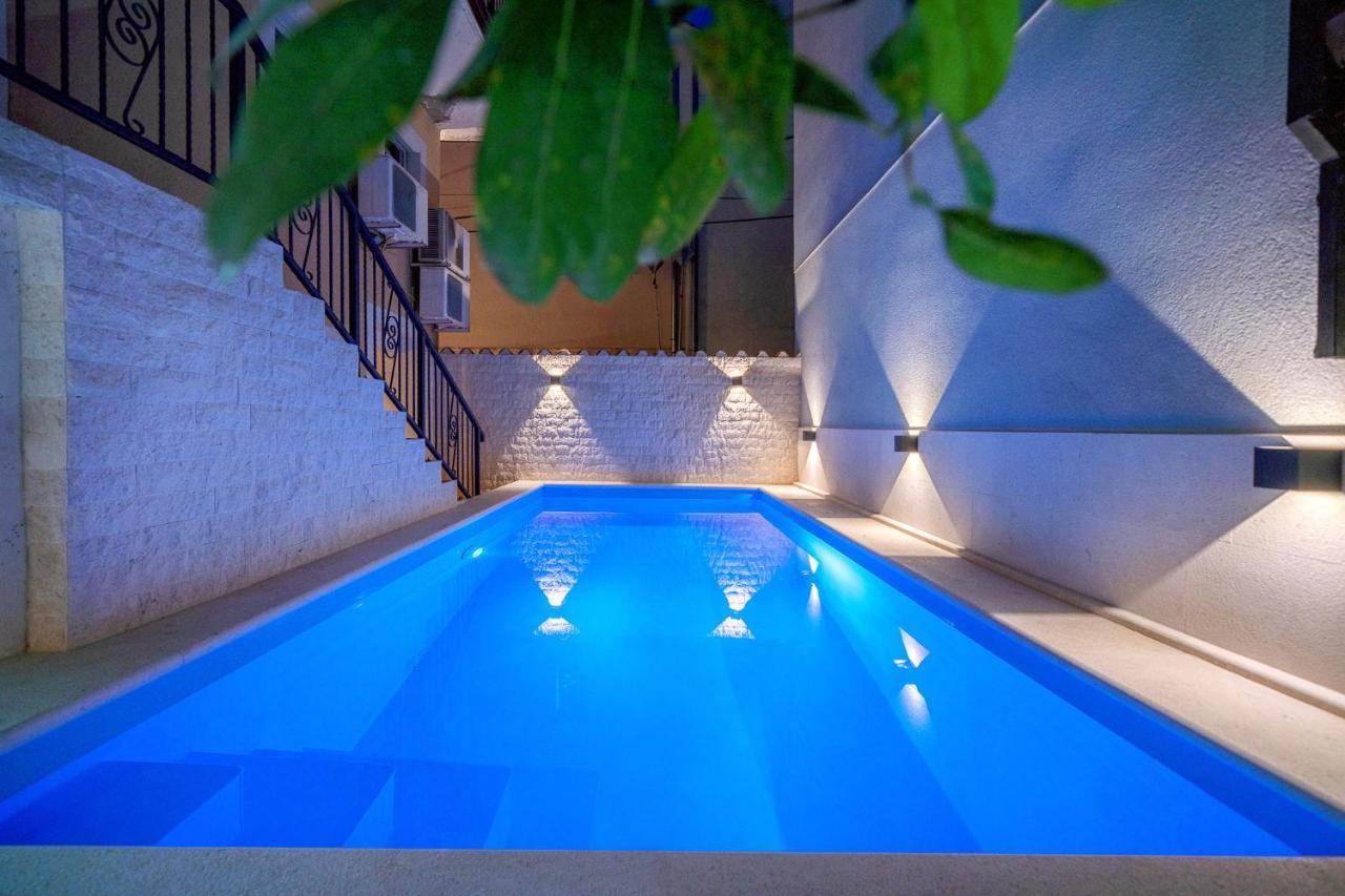 Heritage Residence In Center With Pool- Apartments 沃迪切 外观 照片